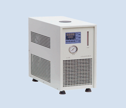 激光冷水機.jpg