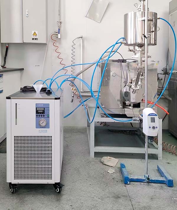 精密冷水機(jī).jpg